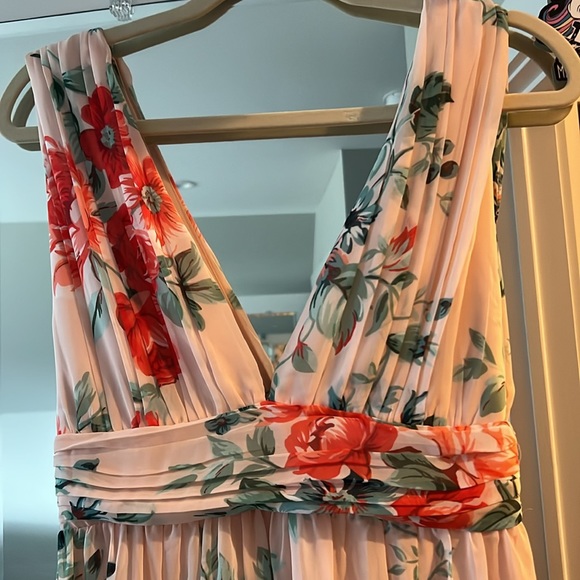 Small Lulus pink floral print maxi dress - Picture 5 of 5